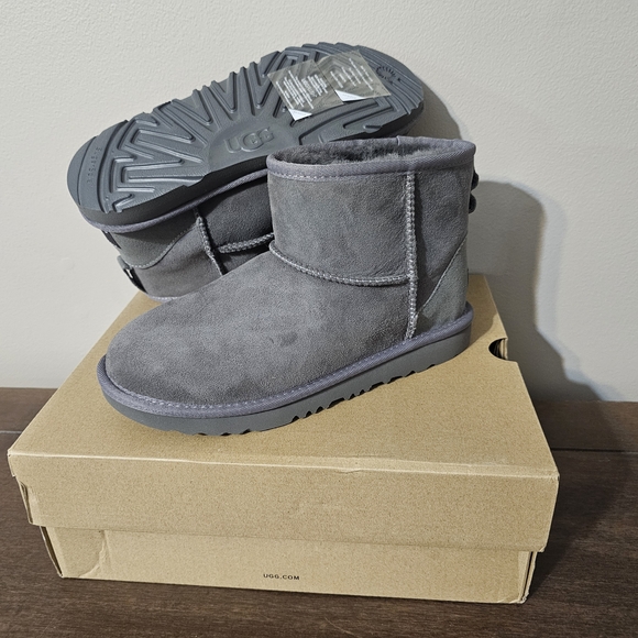 UGG Gray Suede Boots - Picture 1 of 4